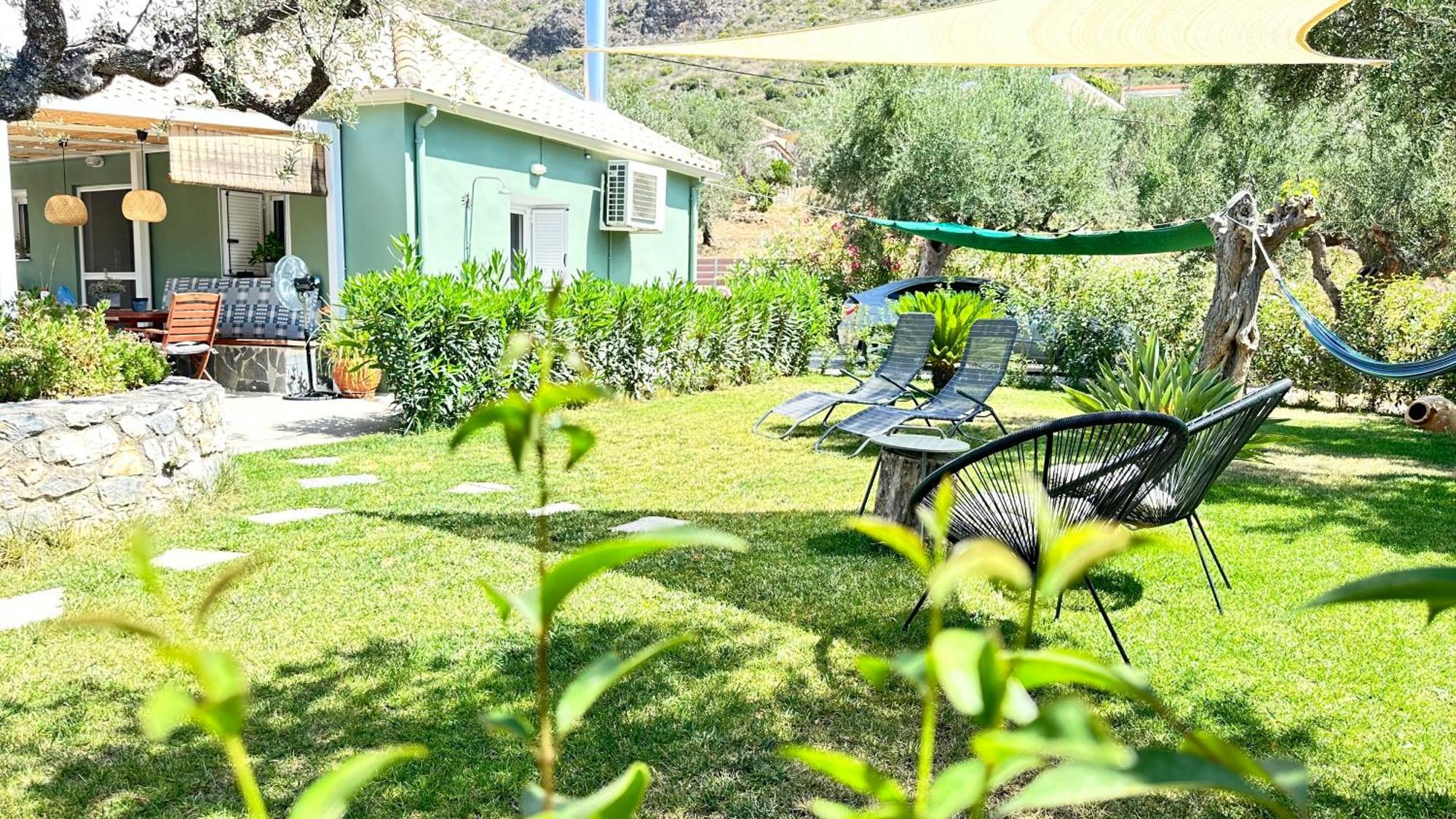 The Secret Garden At Villa Georgia Calamata Exterior foto