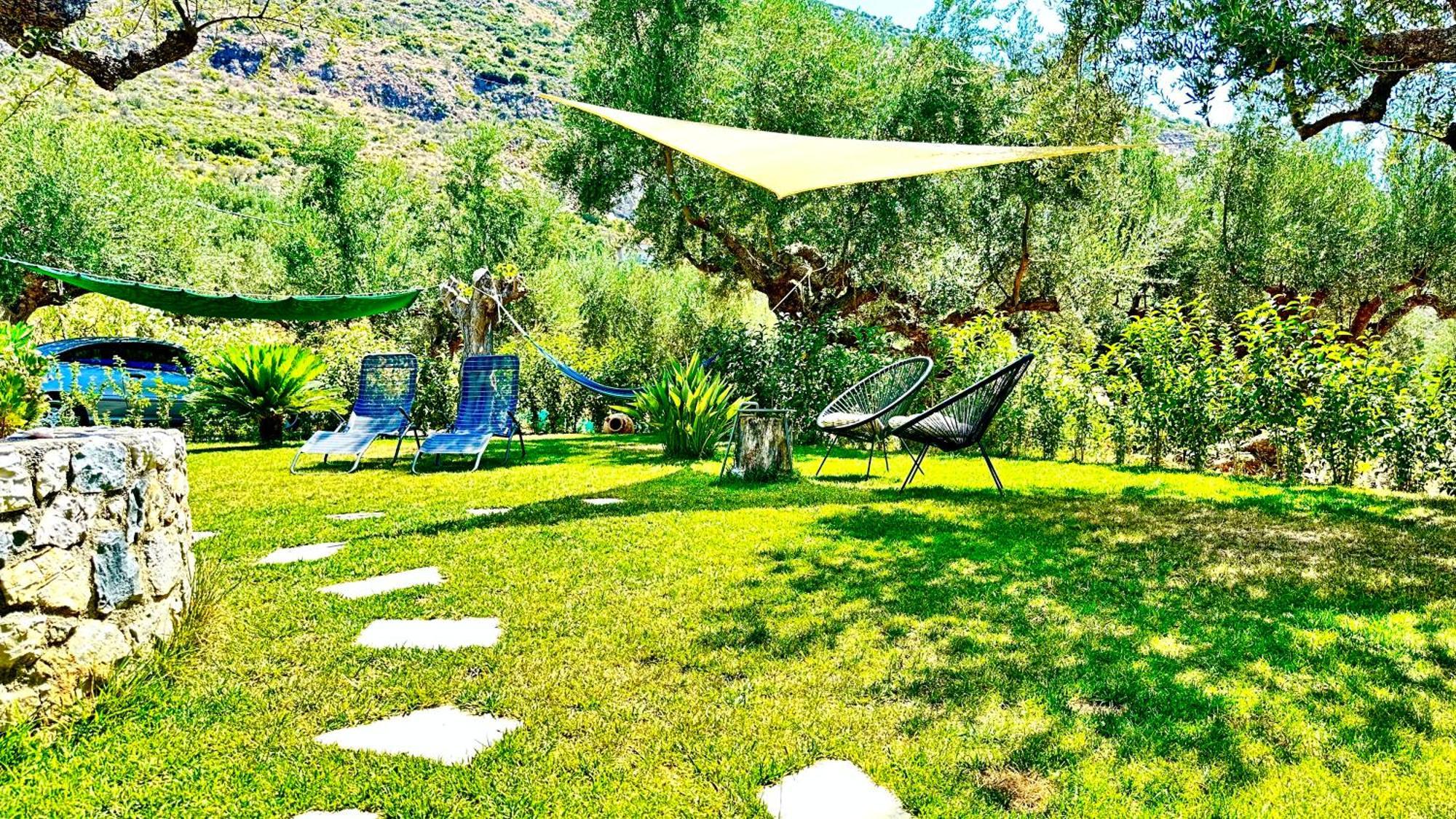 The Secret Garden At Villa Georgia Calamata Exterior foto